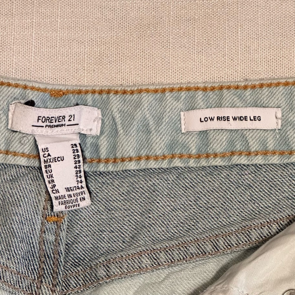 Forever 21 Jeans Womens 29 Light Wash Low Rise Wide Leg Patchwork Distressed - Picture 8 of 13